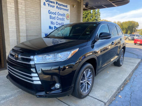 2018 Toyota Highlander for sale at Viewmont Auto Sales in Hickory NC