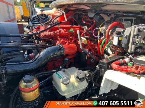 2016 Freightliner M2 106