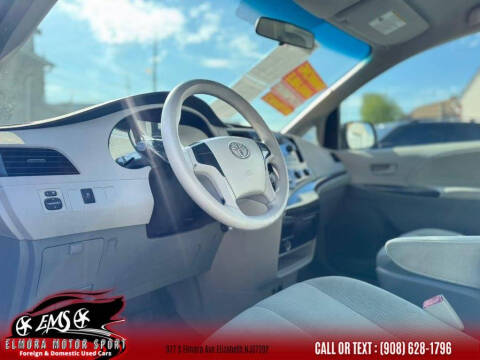 2012 Toyota Sienna Base 7-Passenger