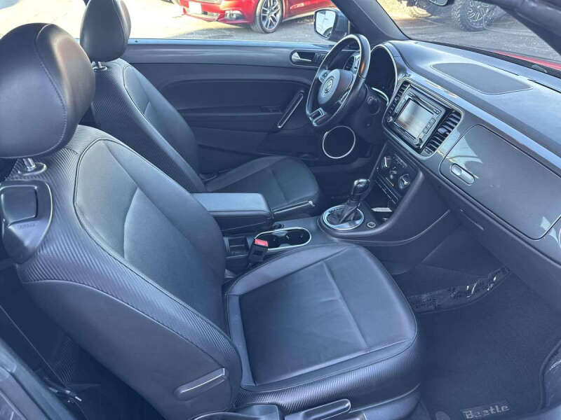 2013 Volkswagen Beetle Convertible 2.5L PZEV