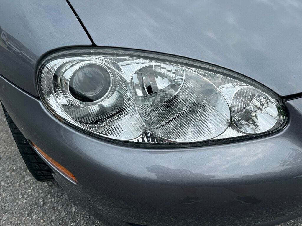 2002 Mazda MX-5 Miata 11