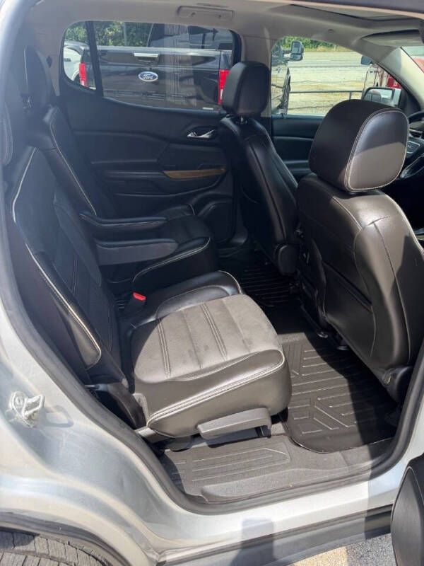 2017 GMC Acadia Denali