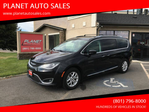 2020 Chrysler Pacifica for sale at PLANET AUTO SALES in Lindon UT