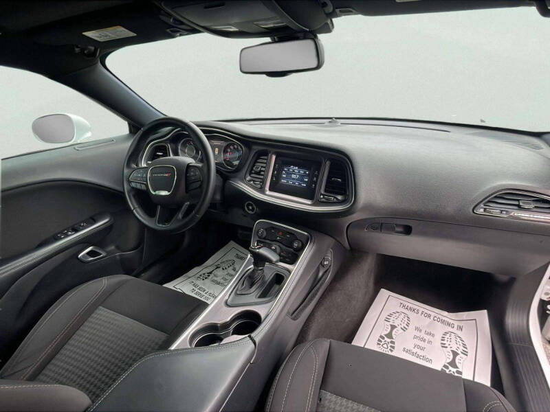 2015 Dodge Challenger SXT
