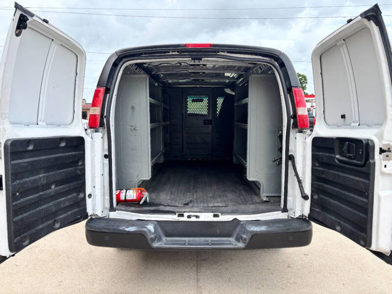 2017 Chevrolet Express 2500