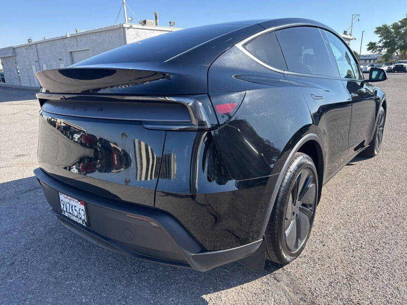 2026 Tesla Model Y Premium