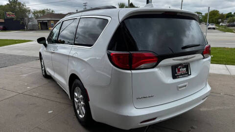 2020 Chrysler Voyager LXi