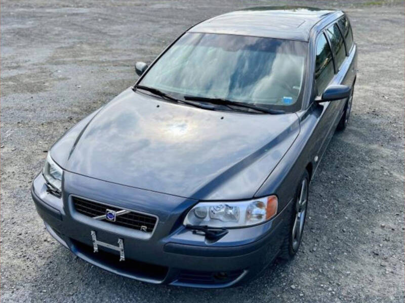 2004 Volvo V70 R