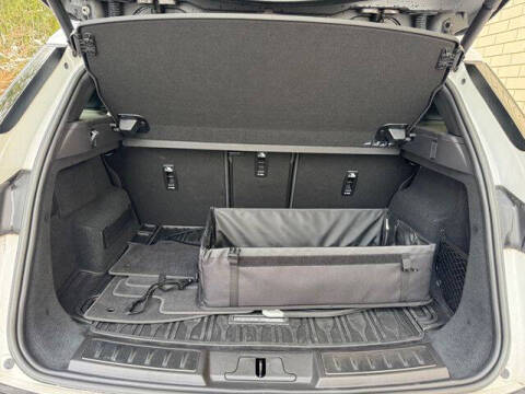 2023 Land Rover Range Rover Evoque P250 R-Dynamic SE