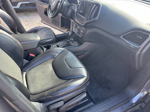 2020 Jeep Cherokee Trailhawk