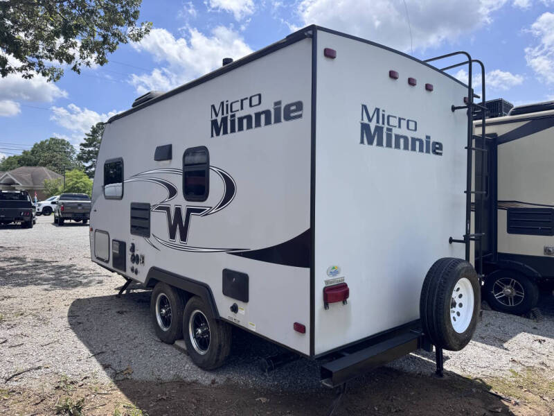 2018 Winnebago 1706FB