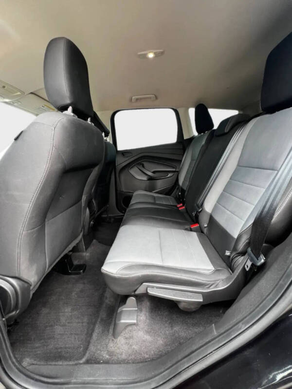 2019 Ford Escape S