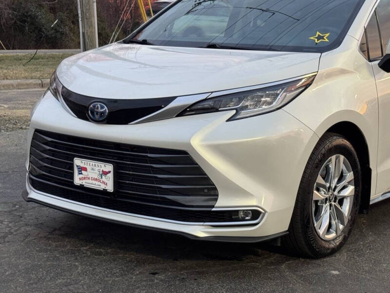 2024 Toyota Sienna Limited 7-Passenger