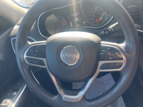 2019 Jeep Cherokee Latitude