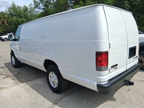 2013 Ford E-Series E-350 SD