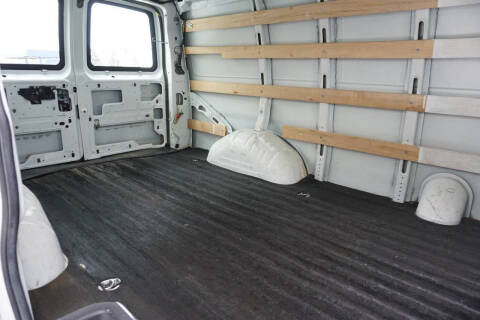 2017 GMC Savana 2500