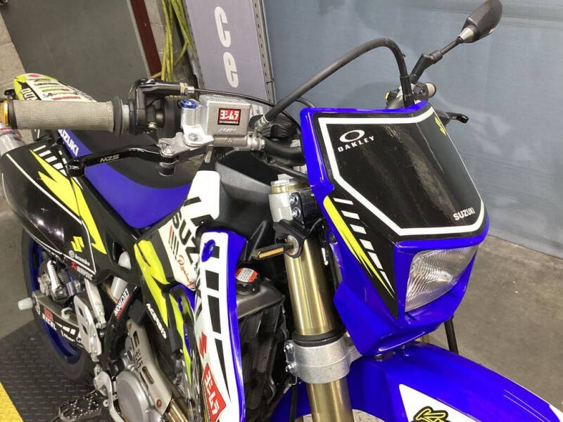 2024 Suzuki DR-Z400SM