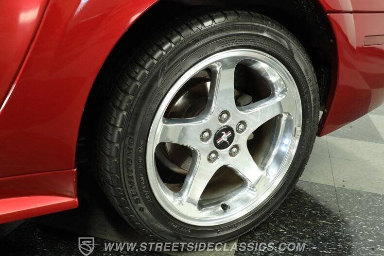2004 Ford Mustang GT Deluxe
