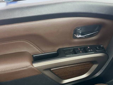 2023 Nissan Titan Platinum Reserve