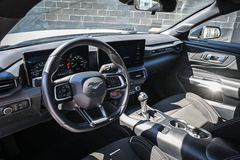 2024 Ford Mustang EcoBoost