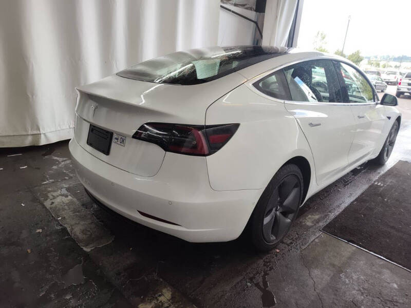2020 Tesla Model 3 Standard Range Plus
