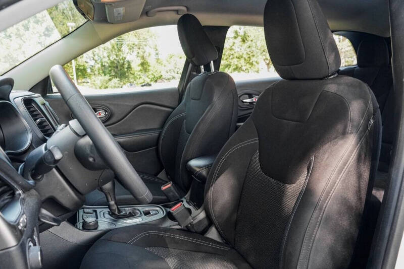 2020 Jeep Cherokee Latitude