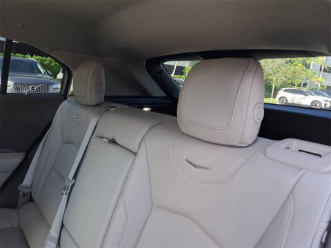 2022 Cadillac XT4 Luxury