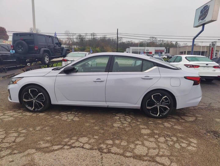 2024 Nissan Altima 2.5 SR