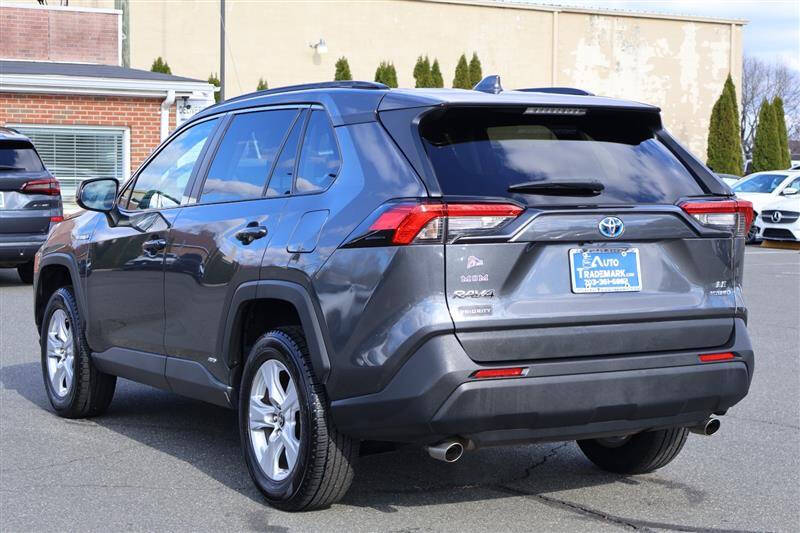 2021 Toyota RAV4 Hybrid LE