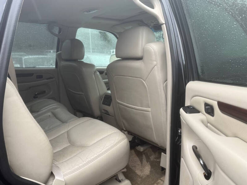 2003 Cadillac Escalade