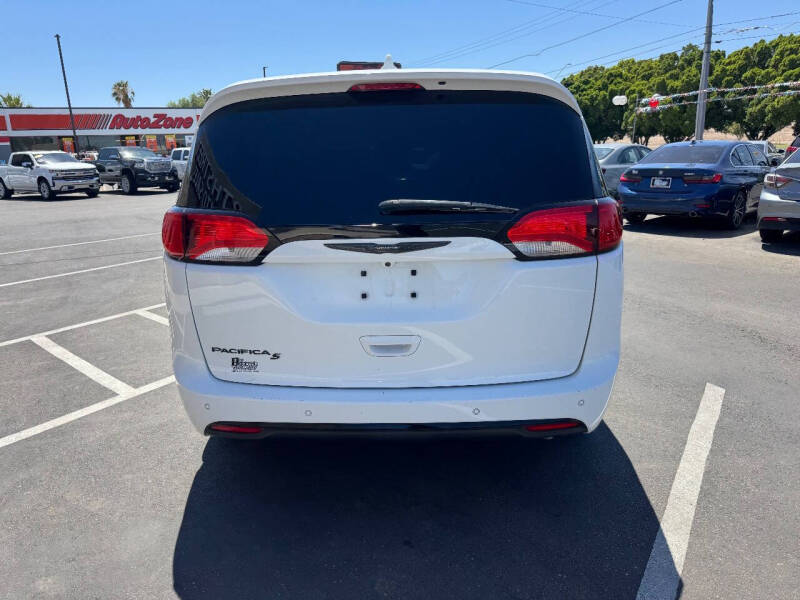 2020 Chrysler Pacifica Touring