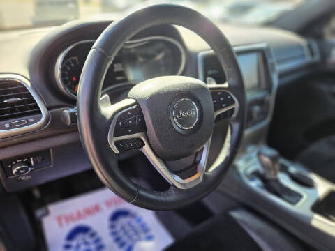 2017 Jeep Grand Cherokee Laredo