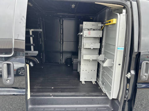 2017 Chevrolet Express 2500