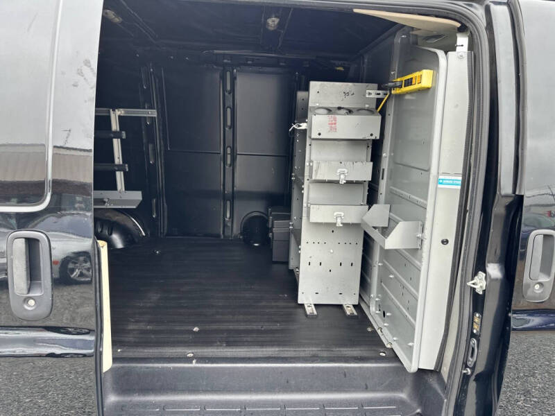 2017 Chevrolet Express 2500