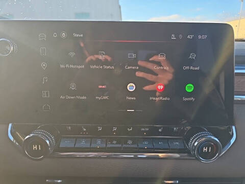 2023 GMC Canyon Denali