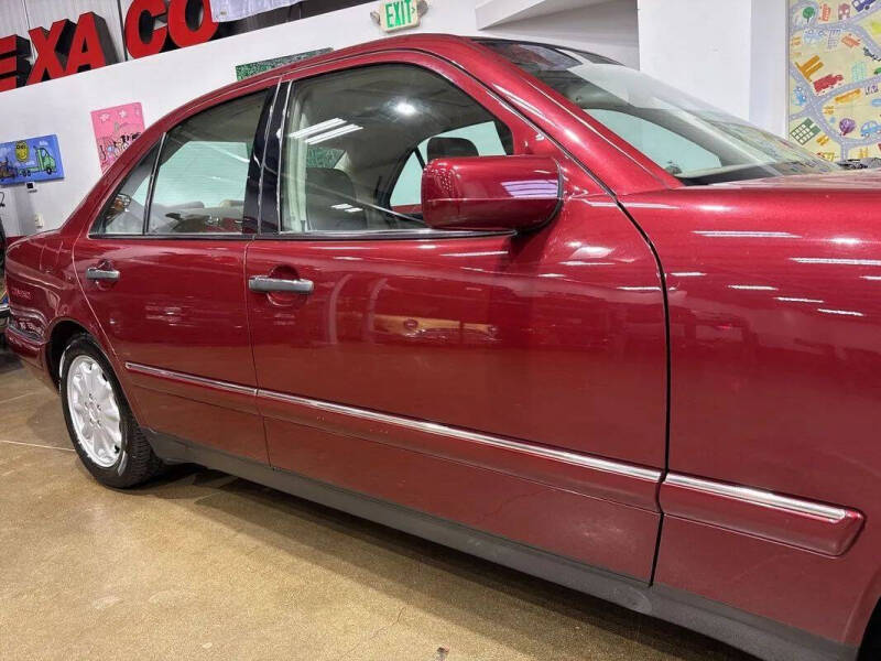 1999 Mercedes-Benz E-Class E 320