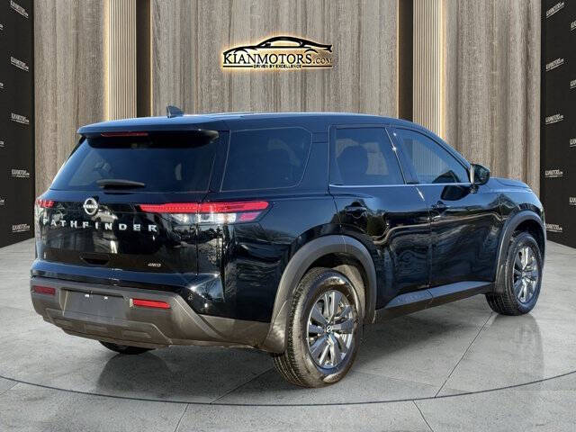 2025 Nissan Pathfinder S