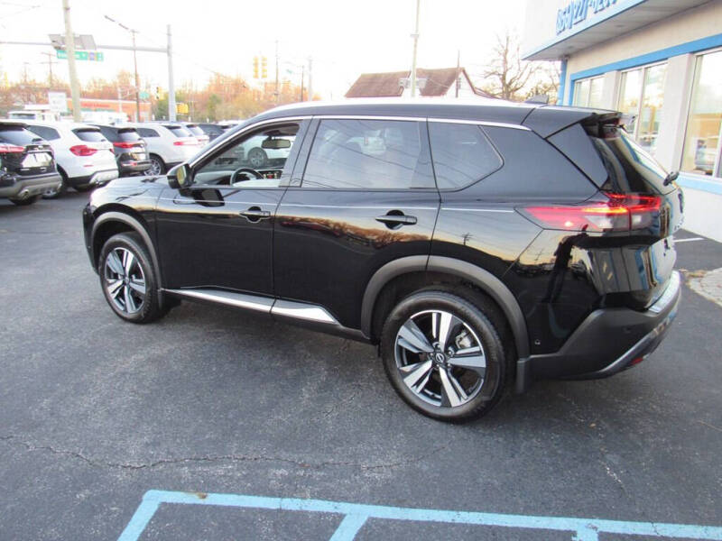 2023 Nissan Rogue SL