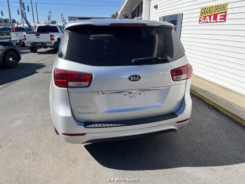 2016 Kia Sedona L