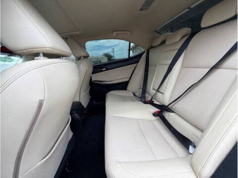 2016 Lexus IS 200t