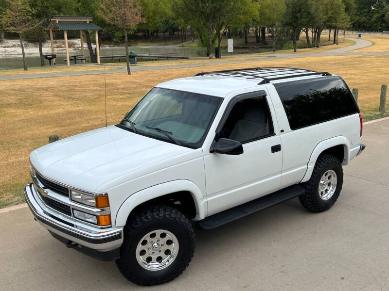 1995 Chevrolet Tahoe for sale at bobzcarz.com in Dallas TX