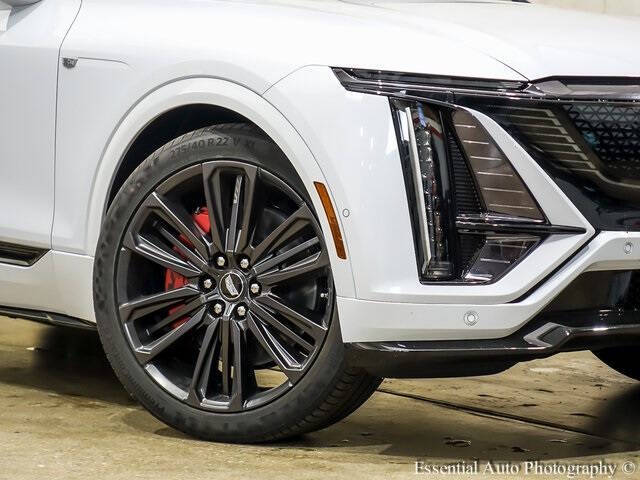 2026 Cadillac LYRIQ-V Premium