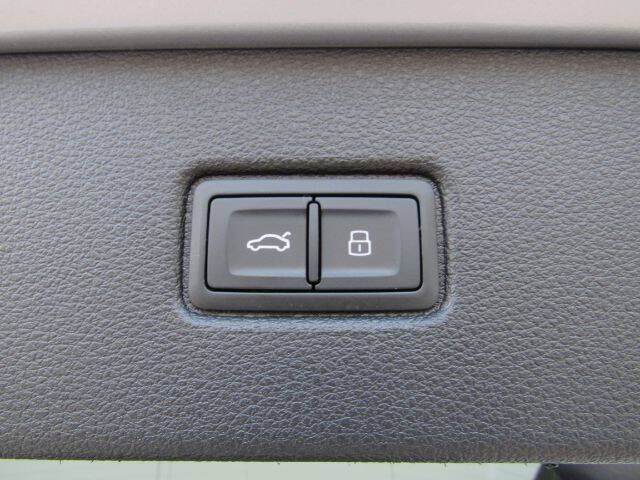 2022 Audi Q7 quattro Premium 55 TFSI