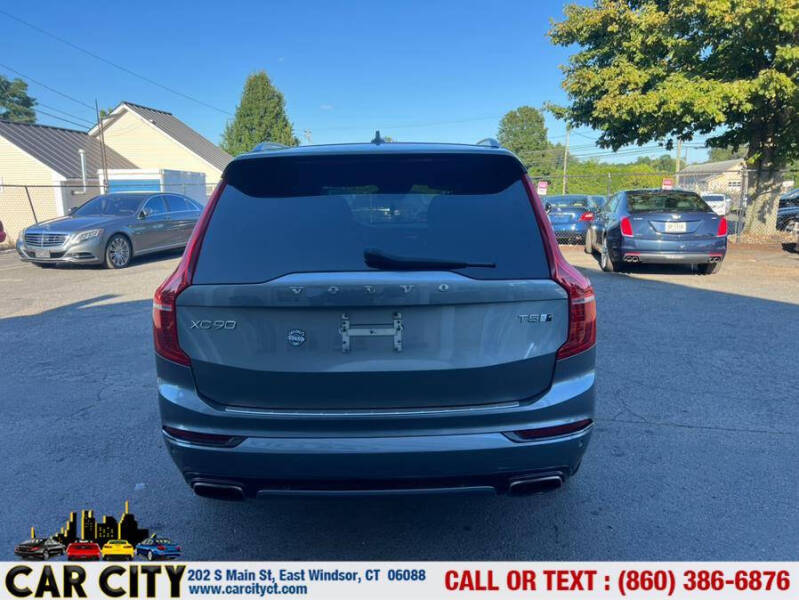 2017 Volvo XC90 T5 R-Design