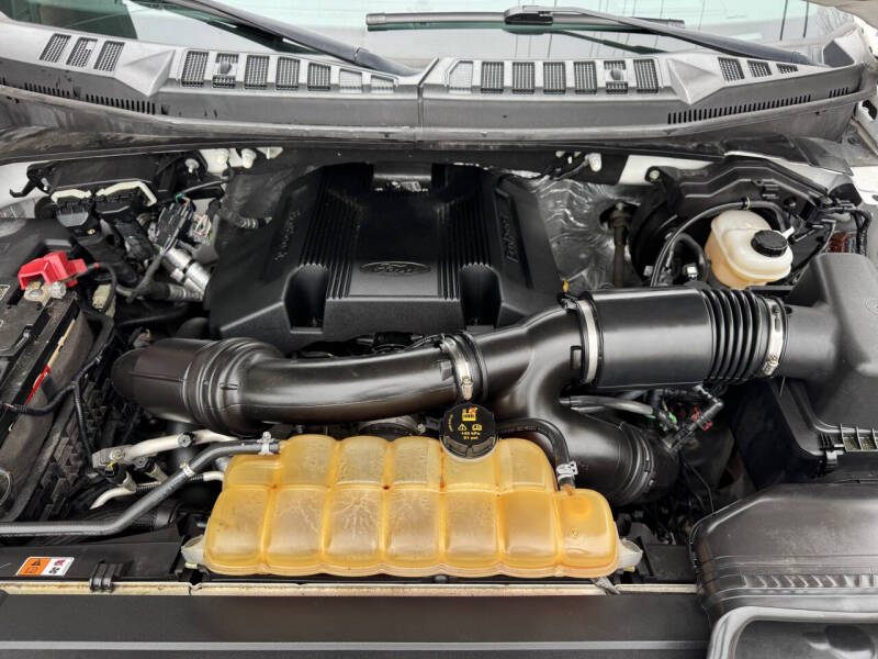 2017 Ford F-150 Platinum