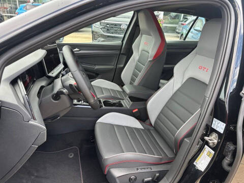 2026 Volkswagen Golf GTI Autobahn