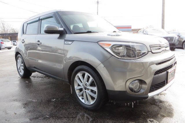 2017 Kia Soul +