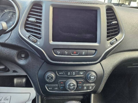 2023 Jeep Cherokee Altitude Lux