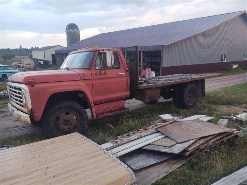 1974 Ford F 600 flat bed