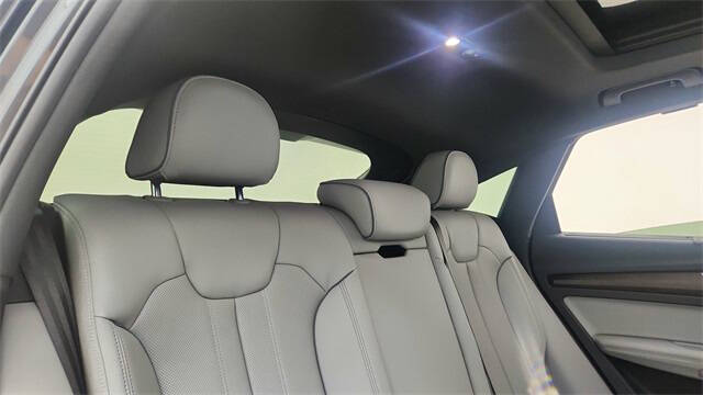 2024 Audi Q5 Sportback quattro S line Prem Plus 45 TFSI